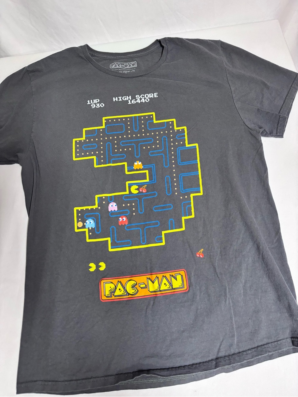 Pac-Man Graphic T-Shirt Men’s Large Gray 100% Cotton Arcade Retro Gaming Tee